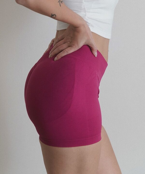 無縫不卡卡|告別扁平臀蜜桃兩分短褲-野莓