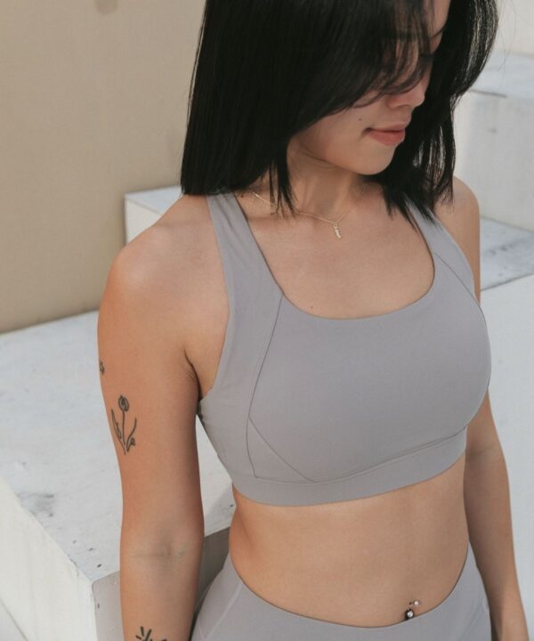 穩定不位移|高強度交叉美背運動內衣-霧灰